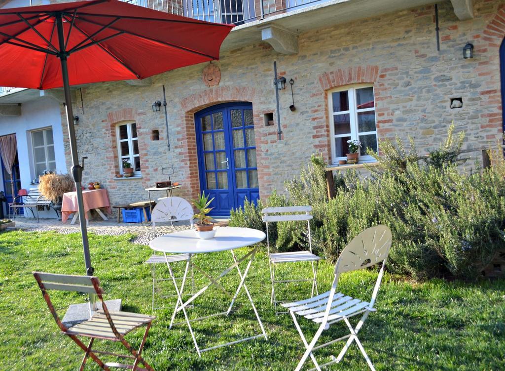 Cascina Il Convivio Pensionat Diano dʼAlba Eksteriør billede